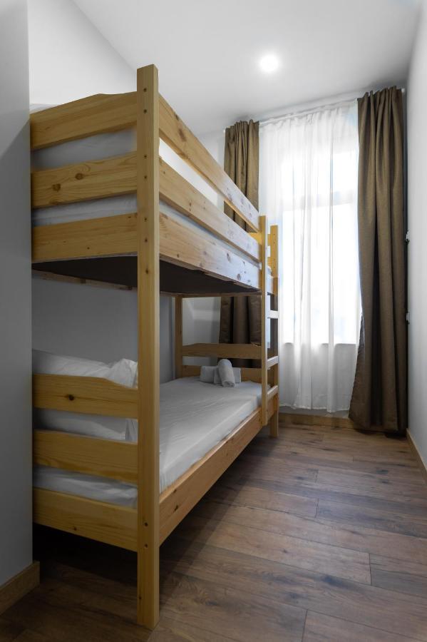 La Luna - High-End 2Bd Flat In The Top Centre By Flat Mаnager Sofia Luaran gambar